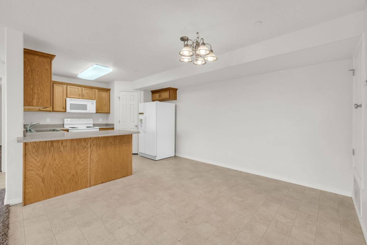 Condo for rent at 3585 E Rock Creek Rd, Eagle Mountain, UT 84005