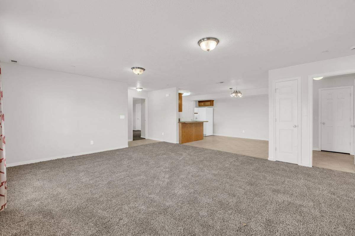 Condo for rent at 3585 E Rock Creek Rd, Eagle Mountain, UT 84005