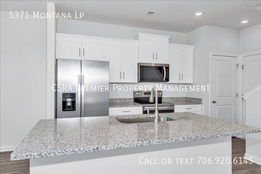 Townhouse for rent at 5371 Montana Lp, North Augusta, SC 29841