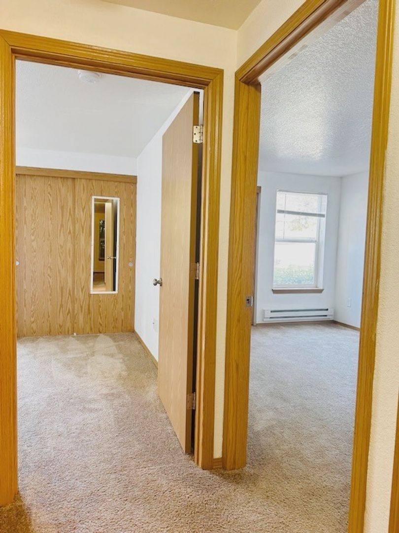 Apartment for rent at 15370 SW Bangy Rd, Lake Oswego, OR 97035