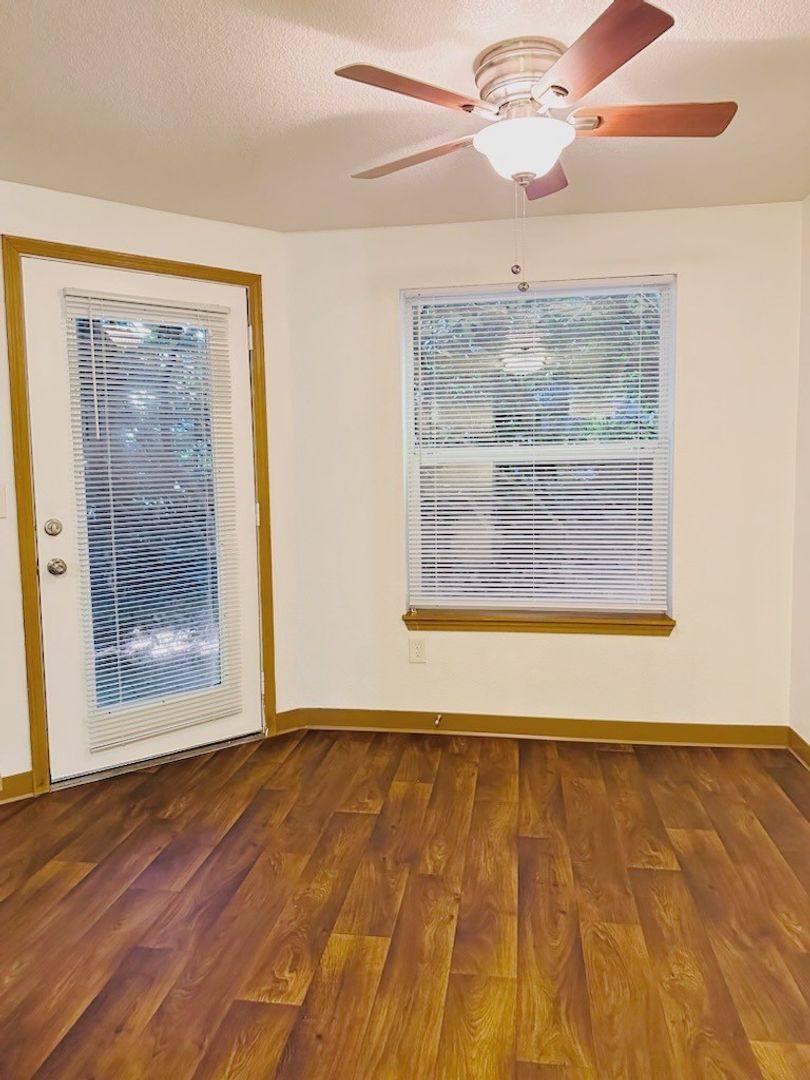 Apartment for rent at 15370 SW Bangy Rd, Lake Oswego, OR 97035