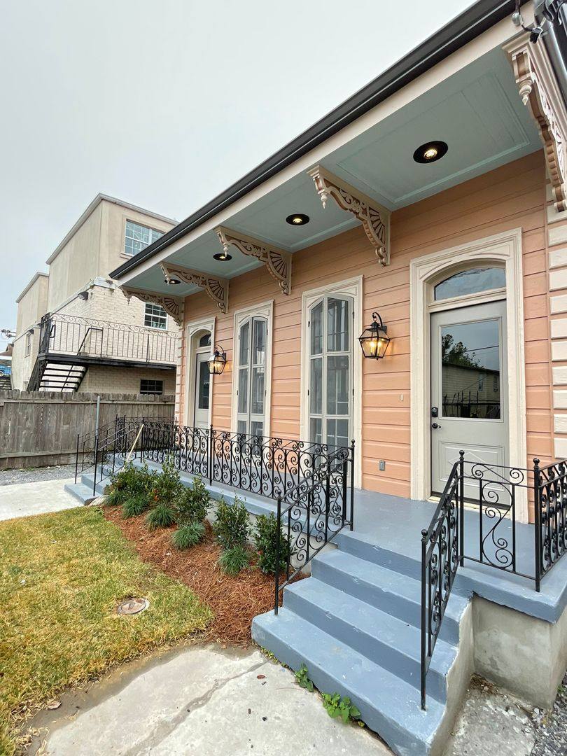 Apartment for rent at 2838 - 2840 Dryades St, New Orleans, LA 70115