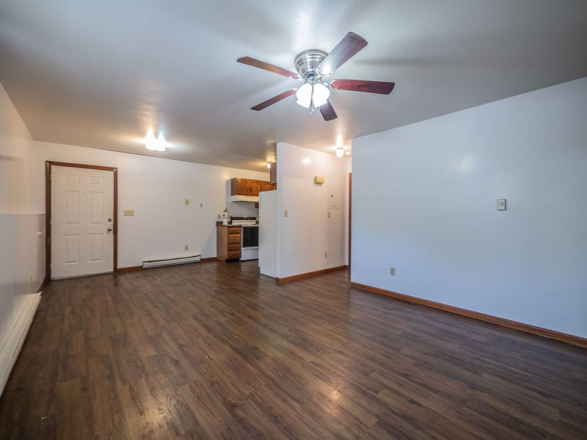 Apartment for rent at 1104 N Walnut, Maryville, MO 64468