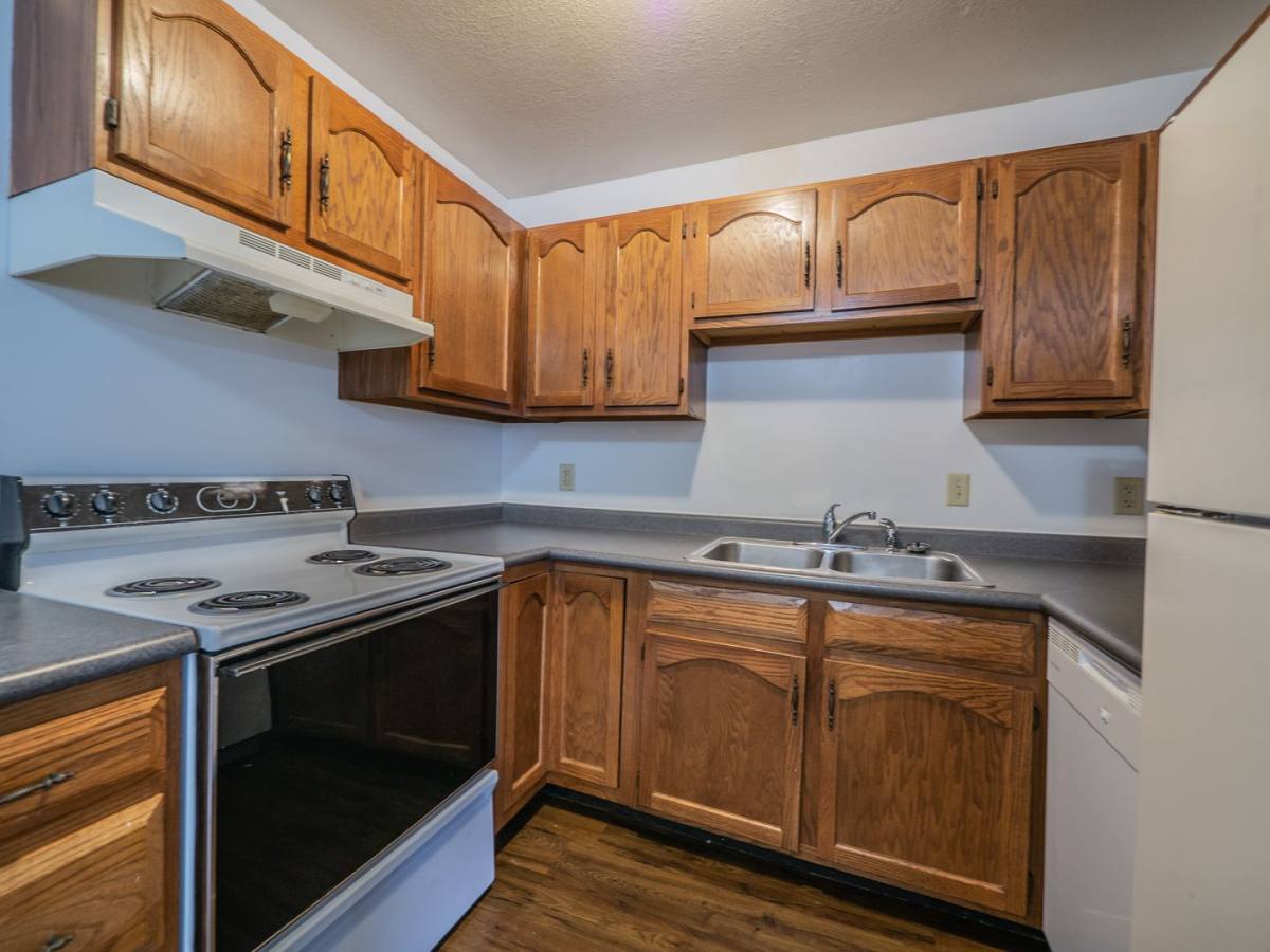 Apartment for rent at 1104 N Walnut, Maryville, MO 64468