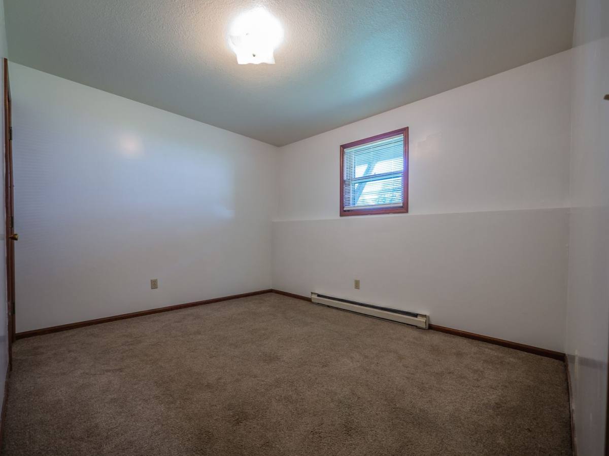 Apartment for rent at 1104 N Walnut, Maryville, MO 64468