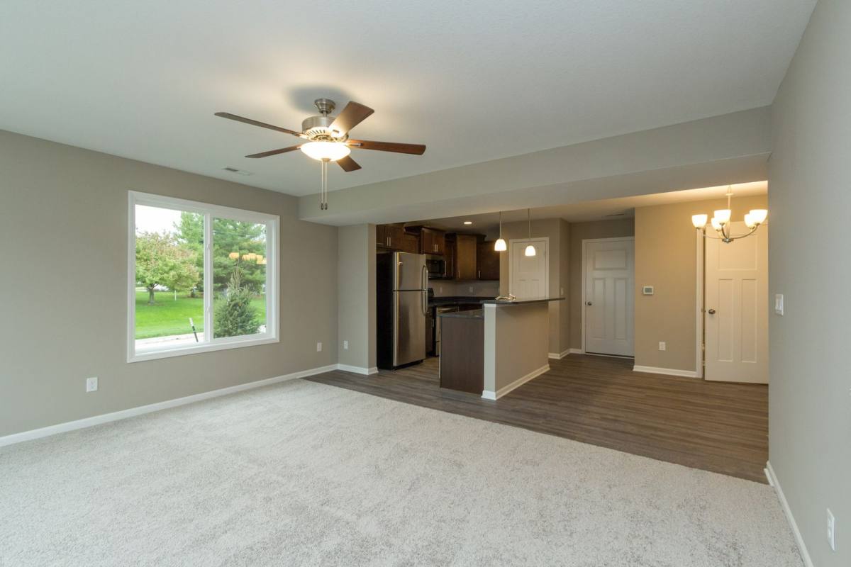 Townhouse for rent at 150 S 26th St, West Des Moines, IA 50265