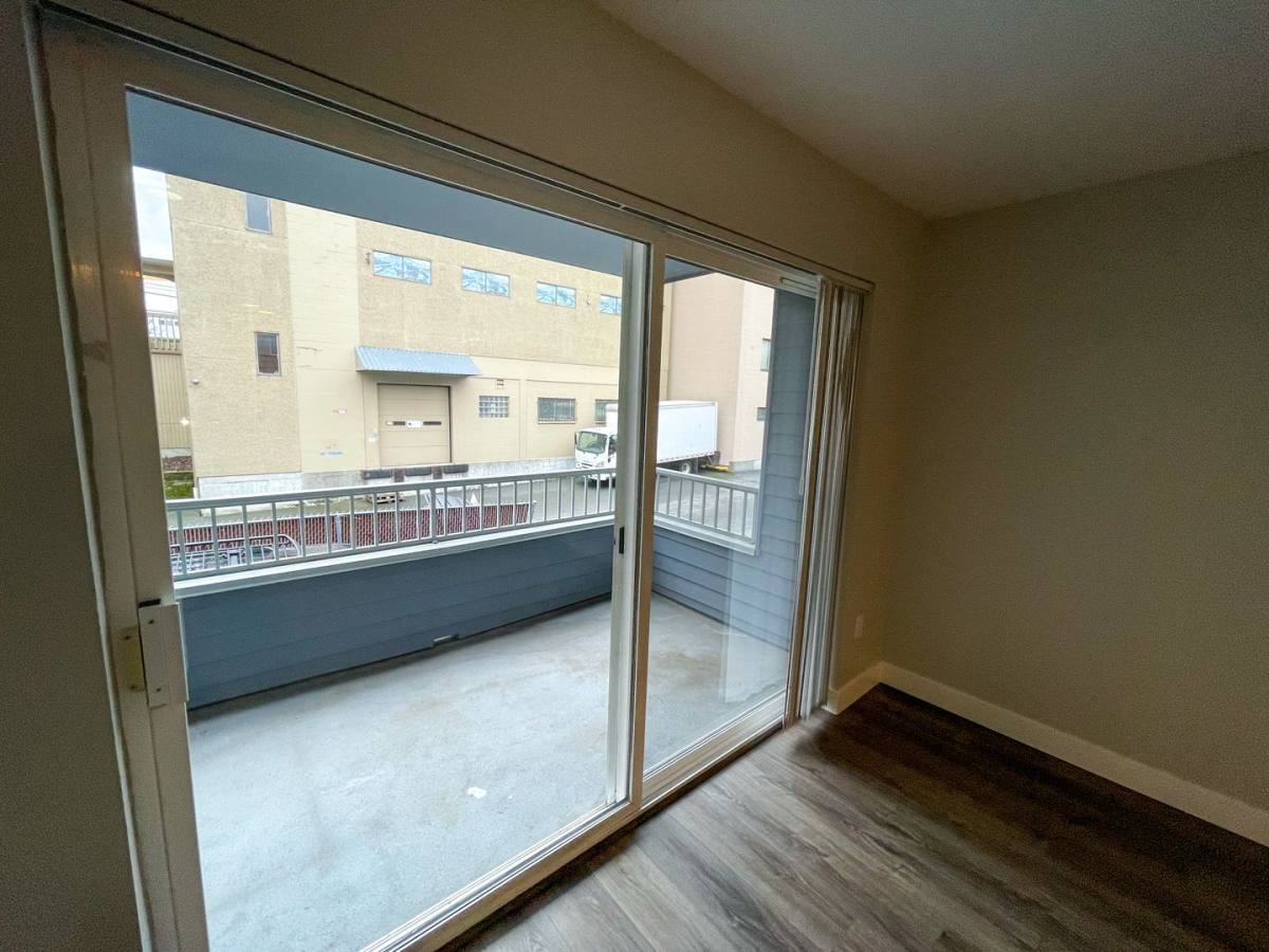 Apartment for rent at 9527 Interlake Ave N, Seattle, WA 98103