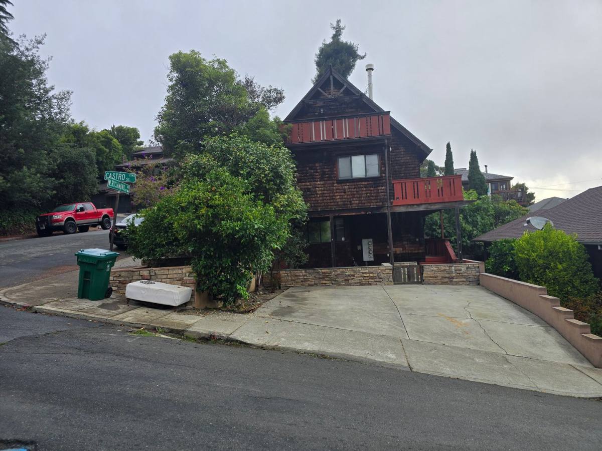 Apartment for rent at 456 W Richmond Ave, Richmond, CA 94801