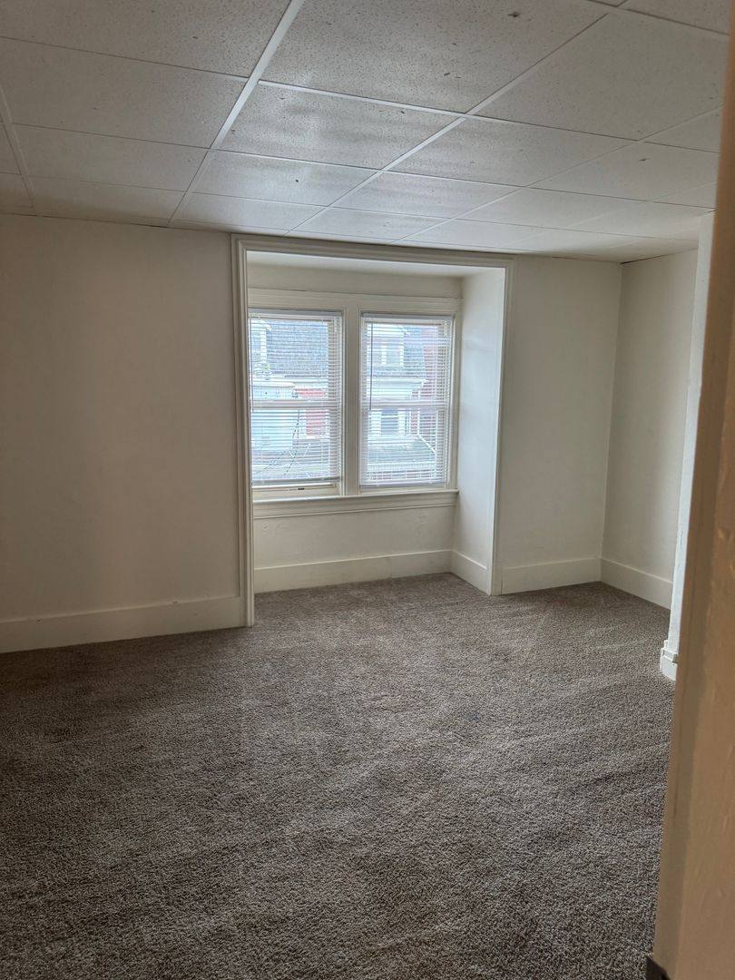 Apartment for rent at 1559 W King St, York, PA 17404
