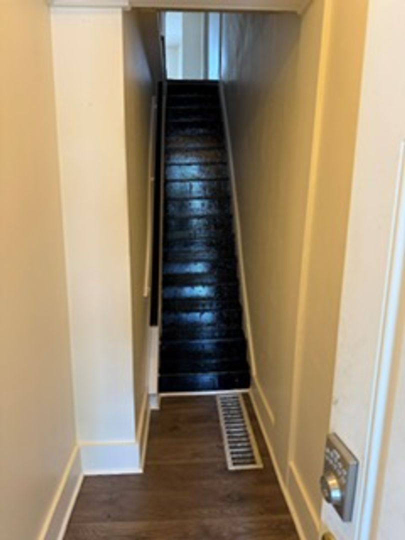 Apartment for rent at 1559 W King St, York, PA 17404