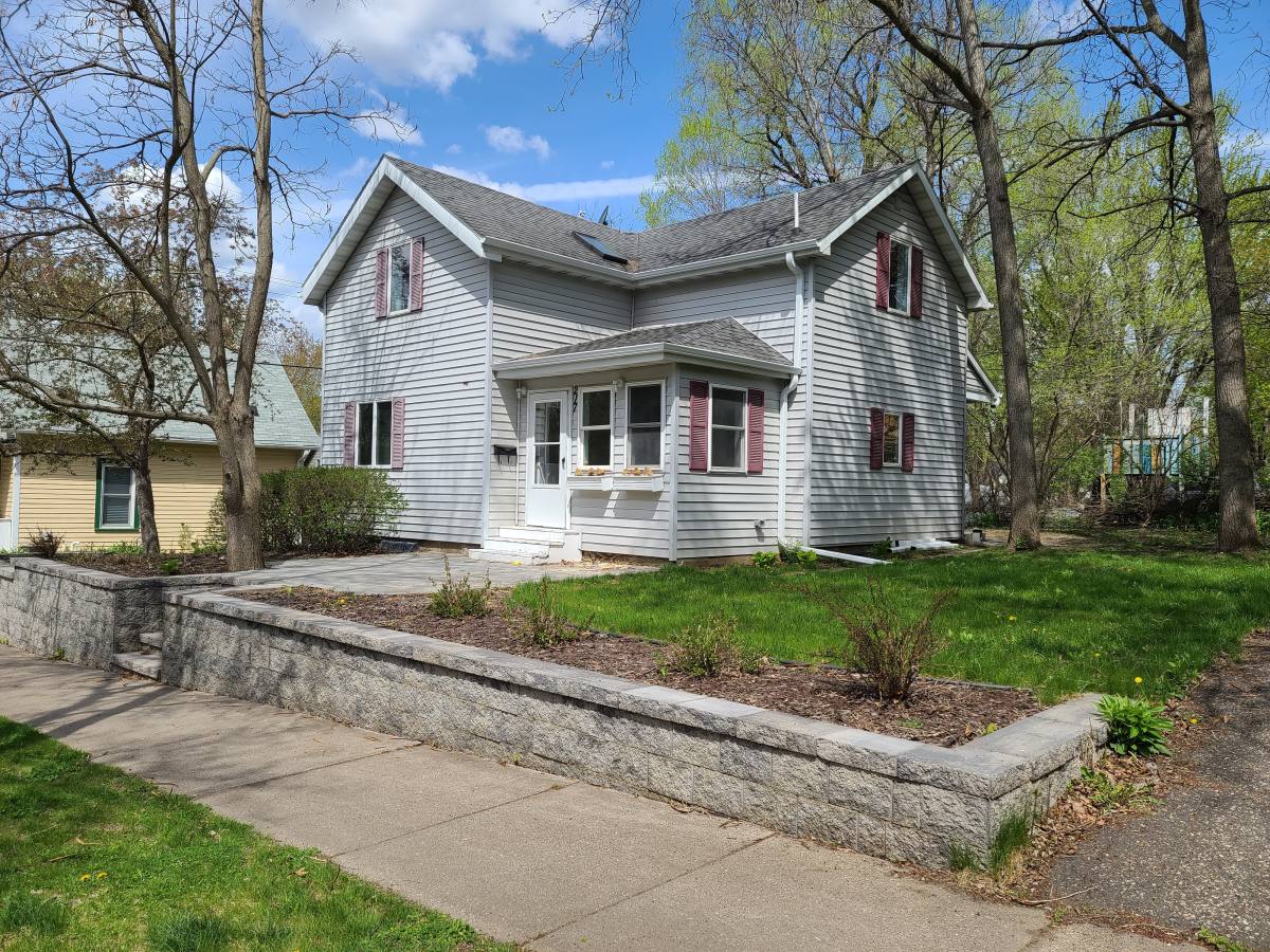 House for rent at 217 River St, Hudson, WI 54016