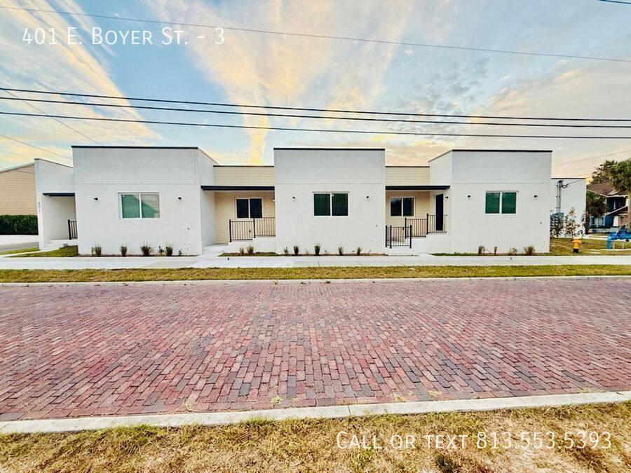 Apartment for rent at 401 E Boyer St #3, Tarpon Springs, FL 34689