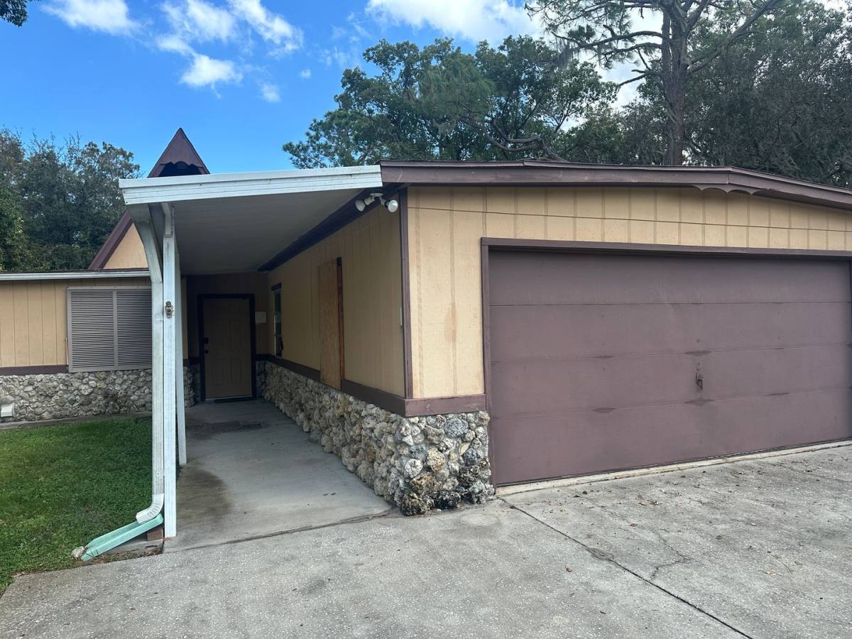 House for rent at 1155 Shady Cove Rd E, Haines City, FL 33844