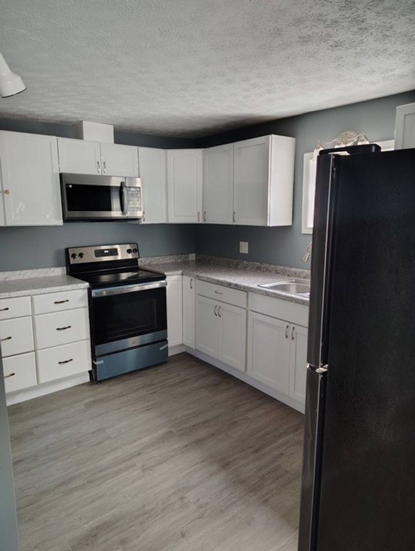Apartment for rent at 609 E Mulberry St, Kokomo, IN 46901