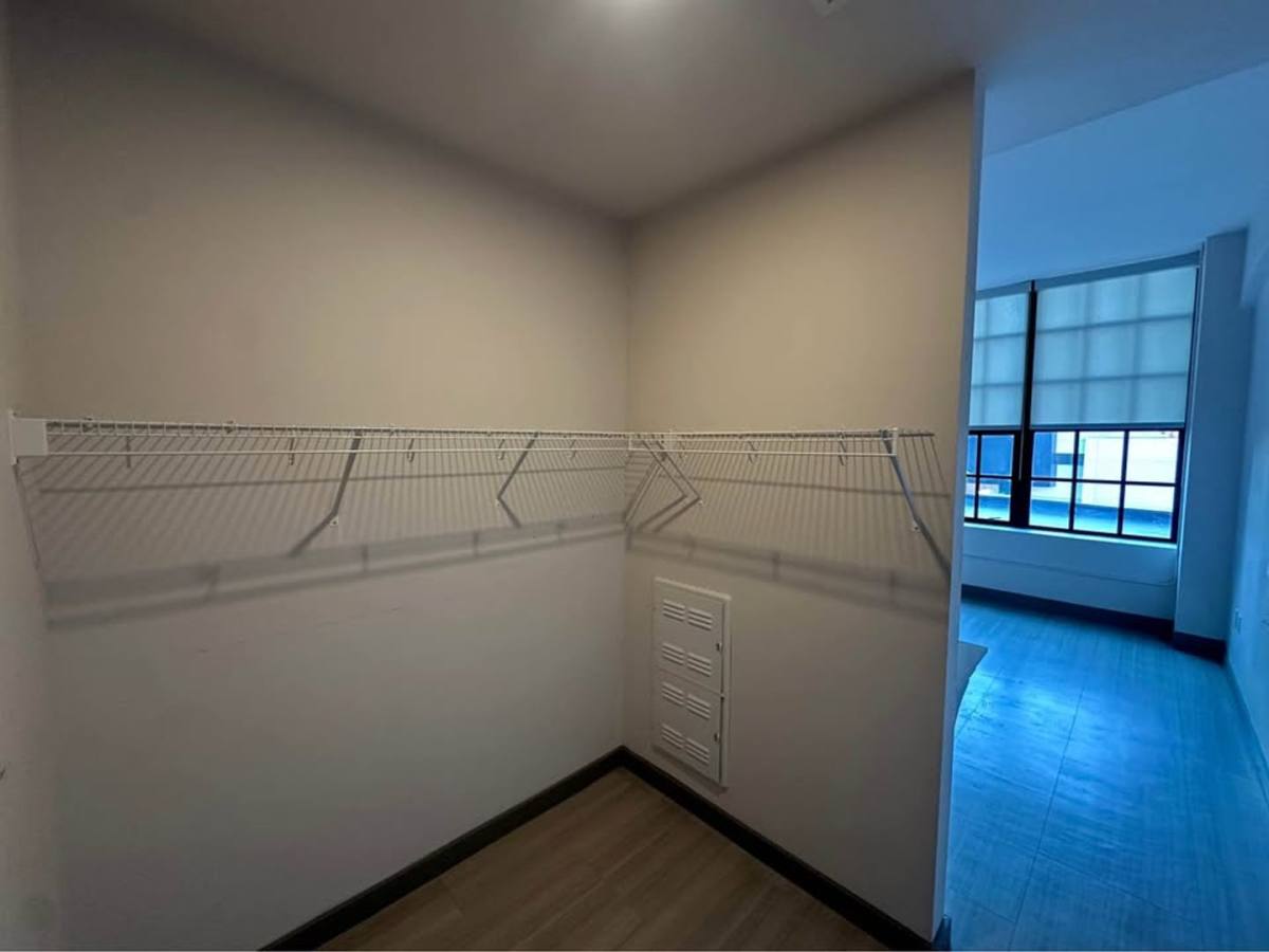 Apartment for rent at 126 E 6th St, Cincinnati, OH 45202
