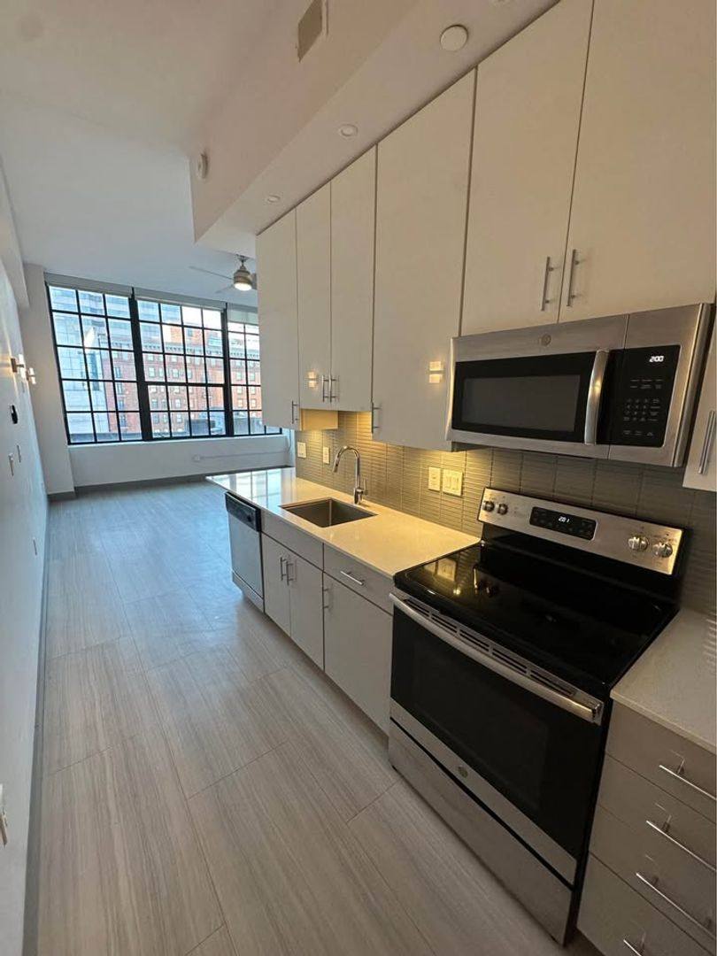 Apartment for rent at 126 E 6th St, Cincinnati, OH 45202