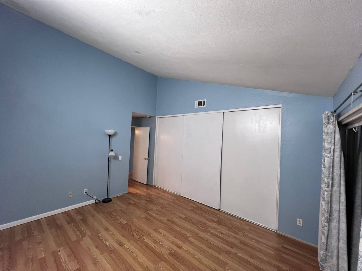 Apartment for rent at 44586 La Paz Rd, Temecula, CA 92592