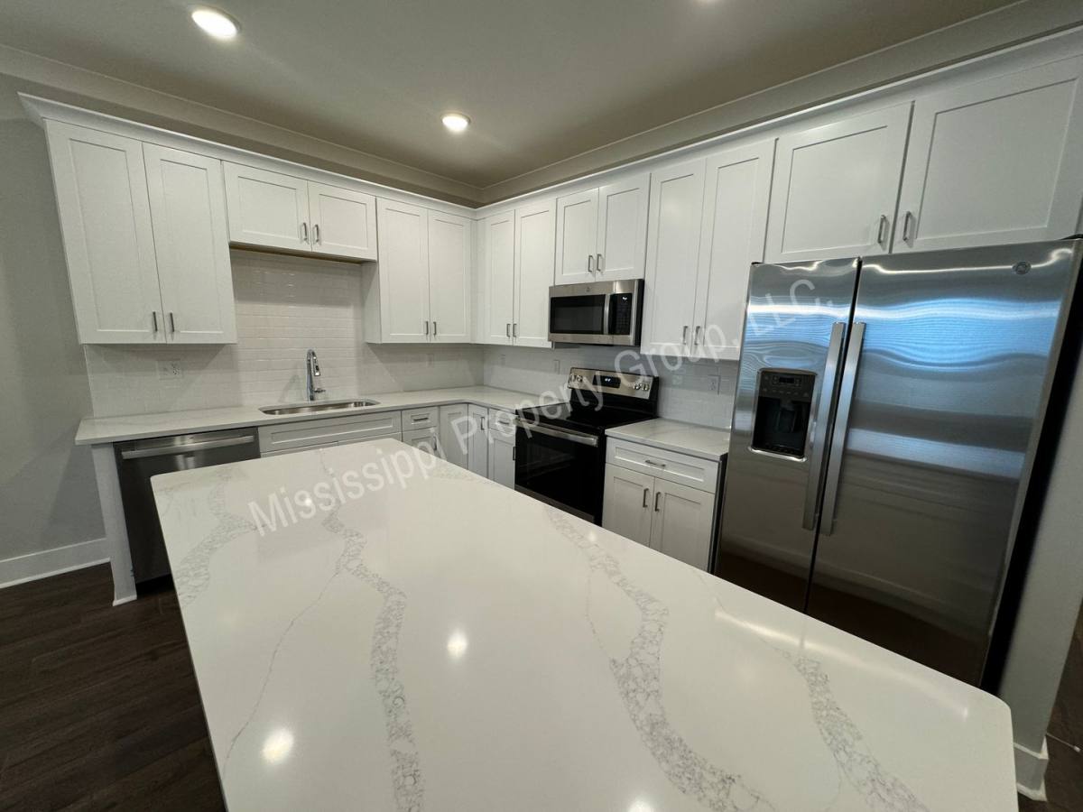 Townhouse for rent at 2008 Rosemary St #202, Oxford, MS 38655