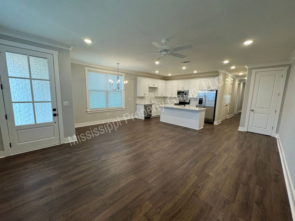 Townhouse for rent at 2008 Rosemary St #202, Oxford, MS 38655