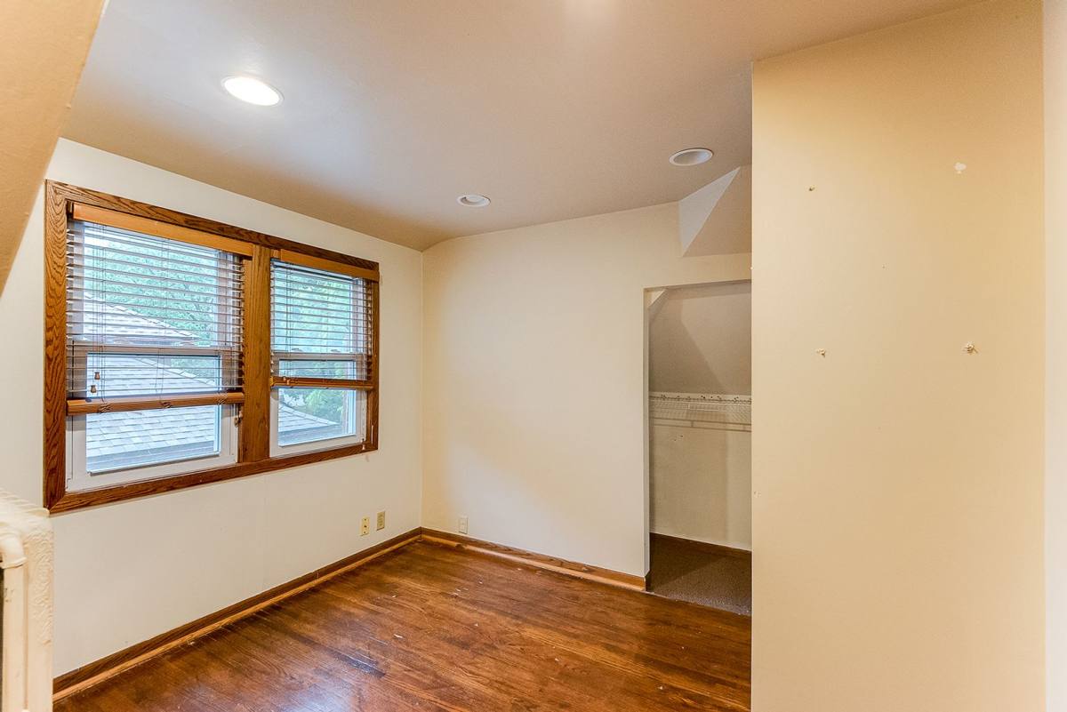Apartment for rent at 293 Wilder St, Saint Paul, MN 55104