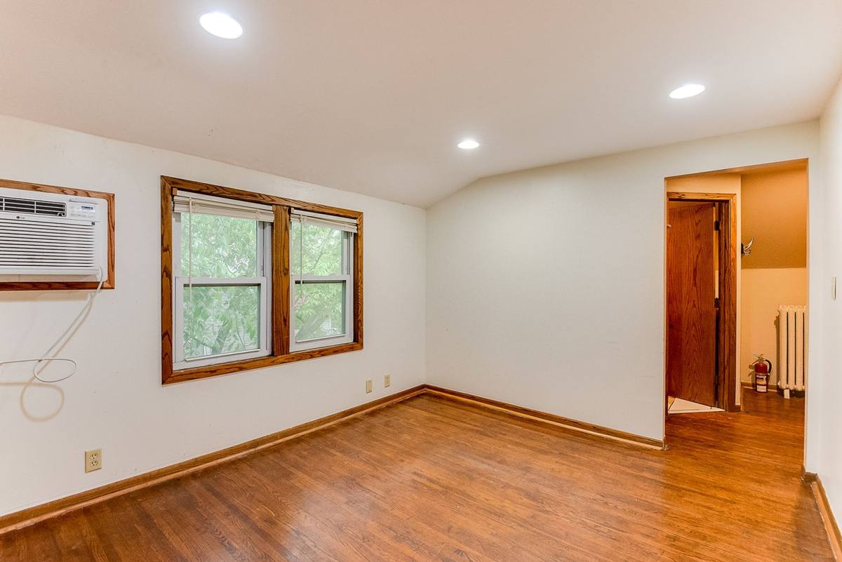 Apartment for rent at 293 Wilder St, Saint Paul, MN 55104