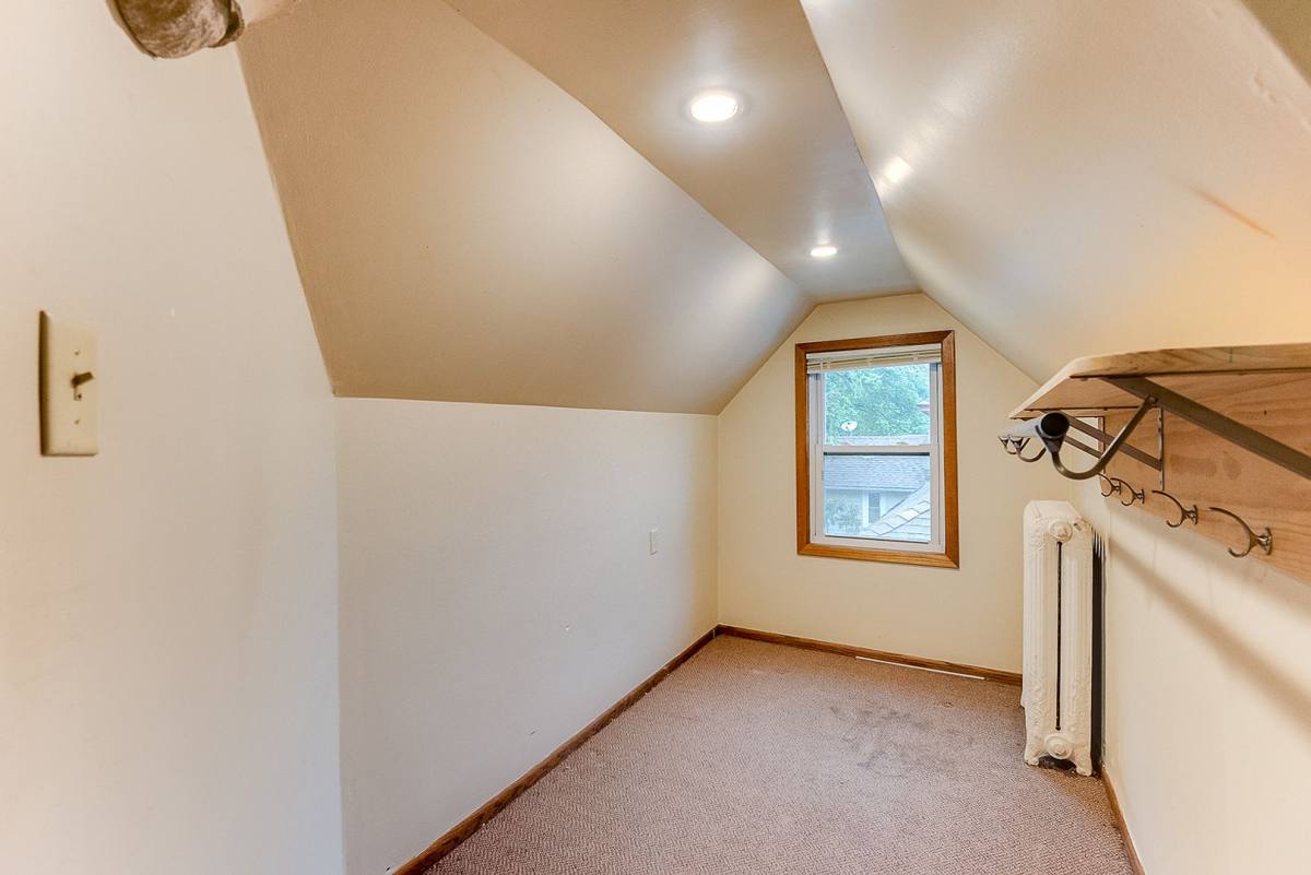 Apartment for rent at 293 Wilder St, Saint Paul, MN 55104
