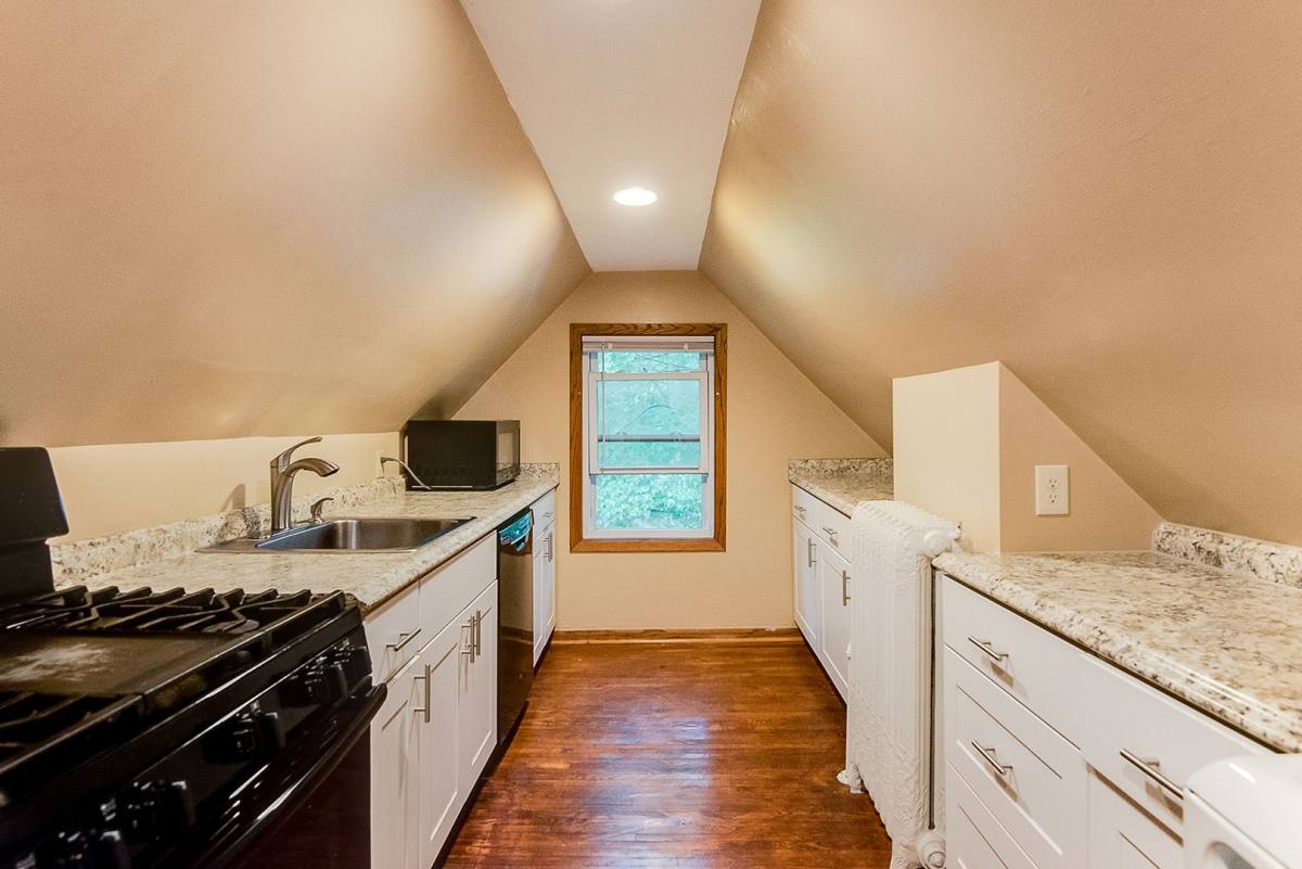 Apartment for rent at 293 Wilder St, Saint Paul, MN 55104