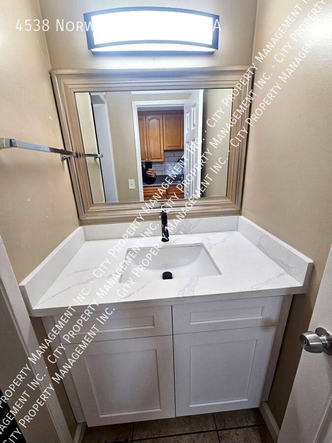 Townhouse for rent at 4538 Norwood St #G-A, San Diego, CA 92115