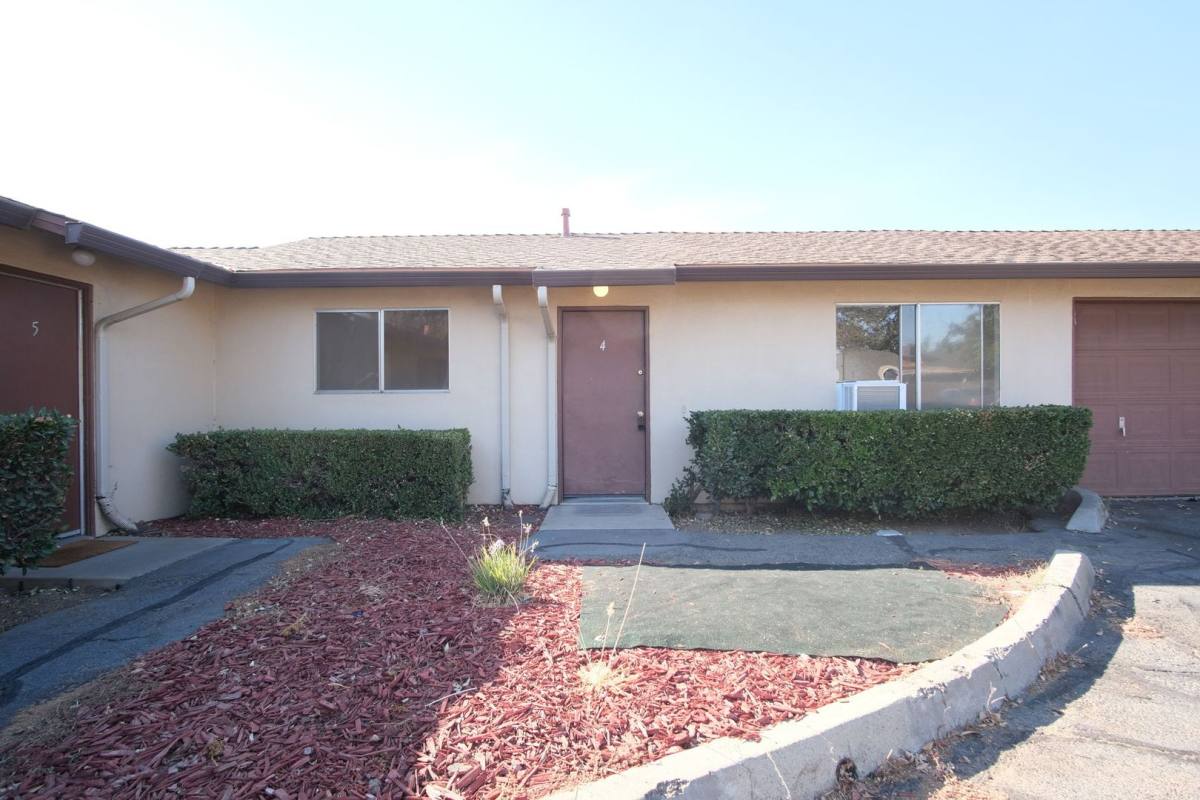 Apartment for rent at 6435 8th St, Riverbank, CA 95367