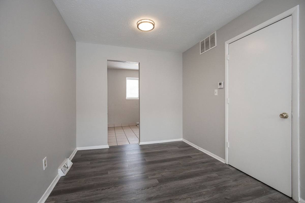 Condo for rent at 23755 Banbury, Cleveland, OH 44128