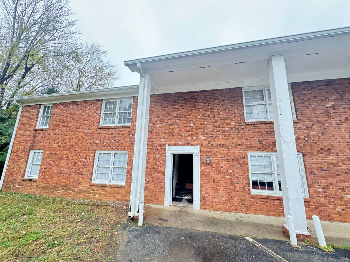 Apartment for rent at 121 Briarcliff Dr, Kannapolis, NC 28081