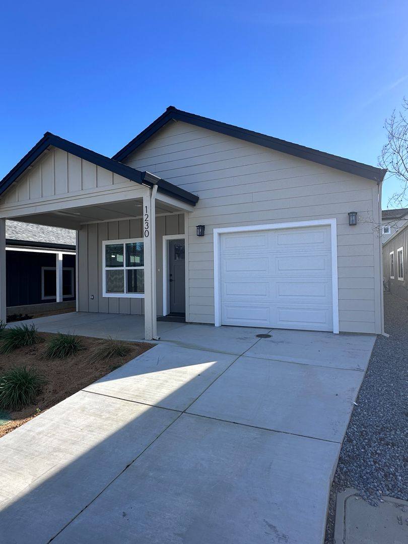 House for rent at 1230 Old Alturas Rd, Redding, CA 96003