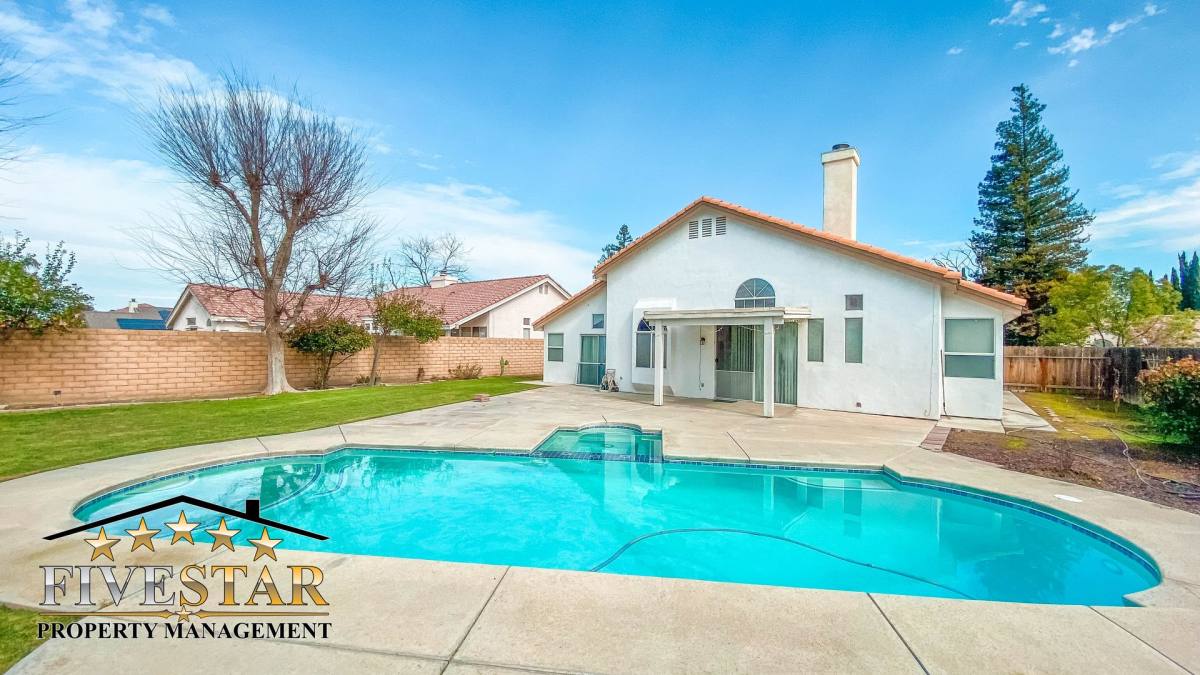 House for rent at 8501 Tamworth St, Bakersfield, CA 93313
