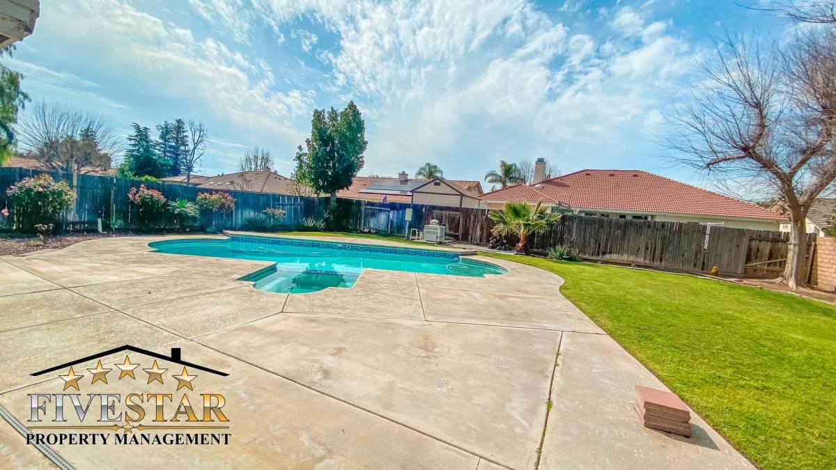 House for rent at 8501 Tamworth St, Bakersfield, CA 93313