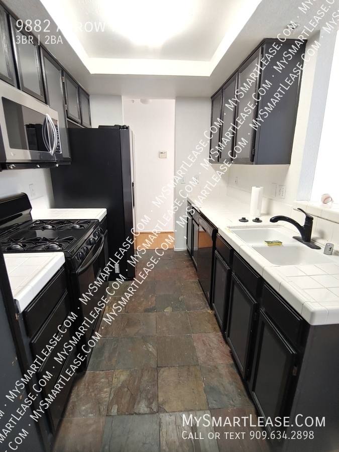 Apartment for rent at 9882 Arrow Route 2, Rancho Cucamonga, CA 91730