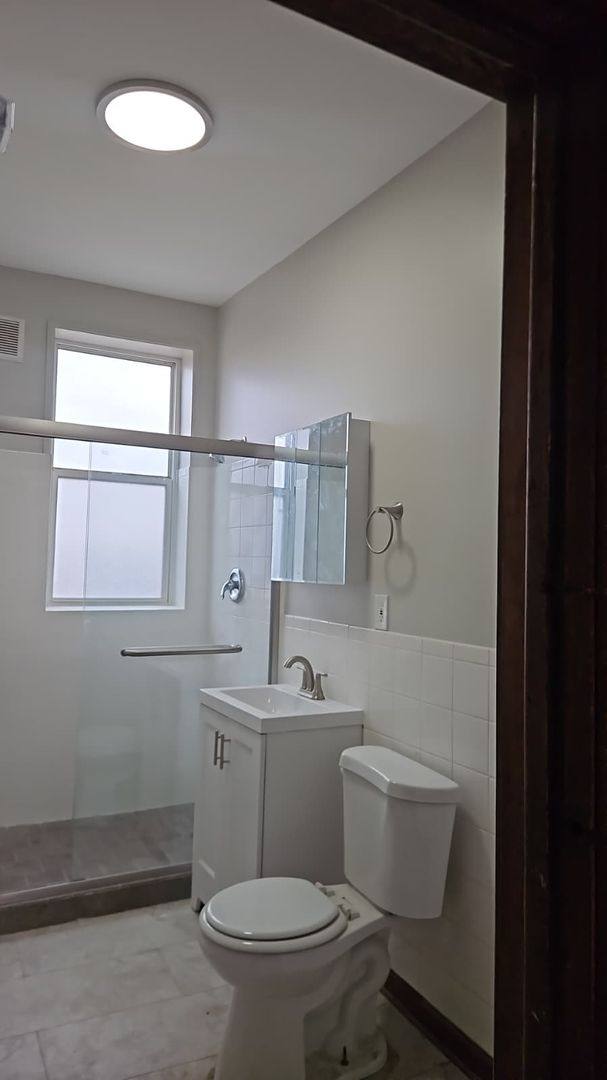 Apartment for rent at 2500 S Millard Ave, Chicago, IL 60623