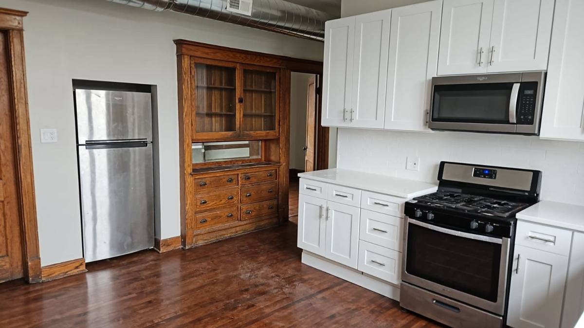 Apartment for rent at 2500 S Millard Ave, Chicago, IL 60623