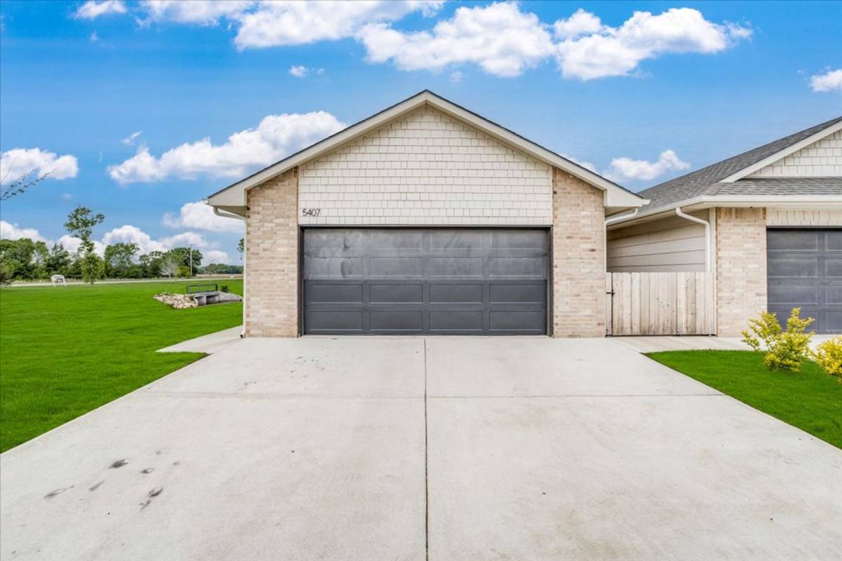 Apartment for rent at 4349 N Sandplum St, Wichita, KS 67205