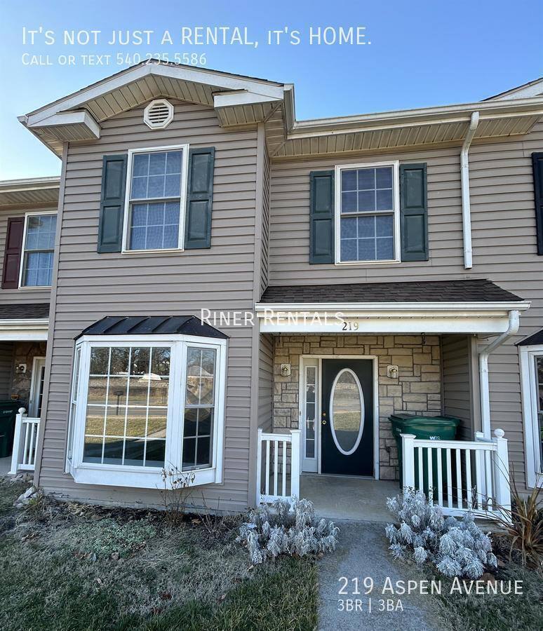 Townhouse for rent at 219 Aspen Ave, Grottoes, VA 24441