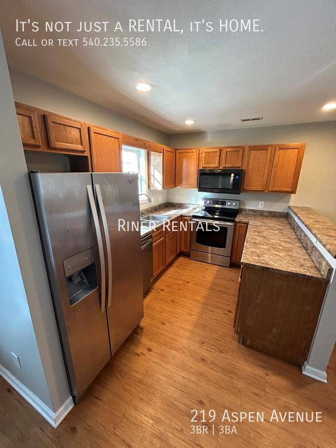 Townhouse for rent at 219 Aspen Ave, Grottoes, VA 24441