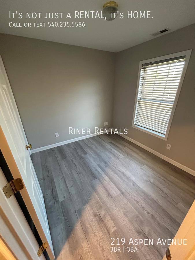 Townhouse for rent at 219 Aspen Ave, Grottoes, VA 24441