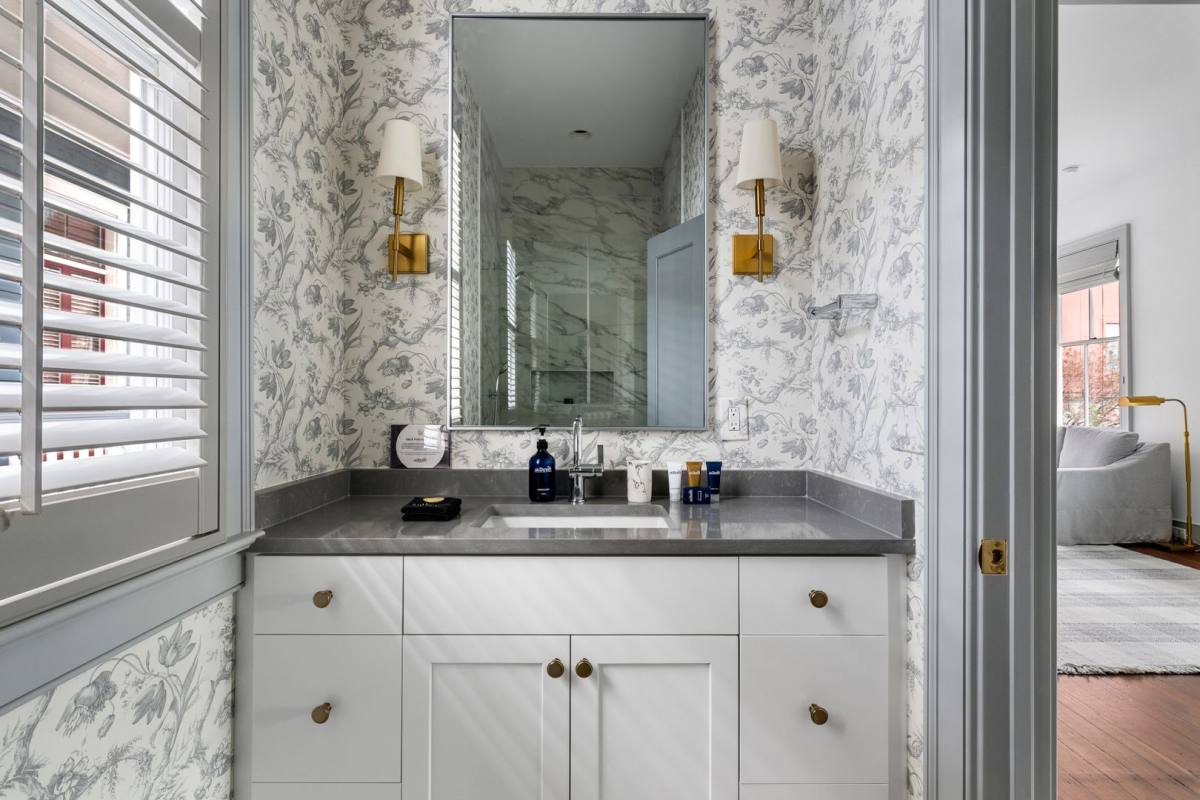 Apartment for rent at 123 King St #B, Charleston, SC 29401