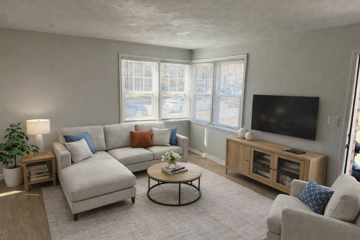 Apartment for rent at 119 N 38th St, Omaha, NE 68131