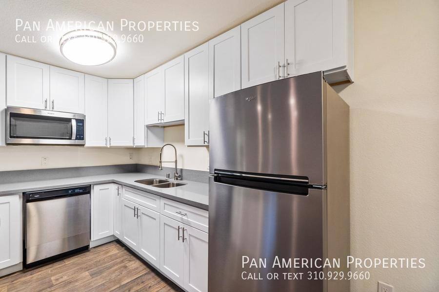 Apartment for rent at 1001-1 4 Las Lomas Rd #15, Duarte, CA 91010