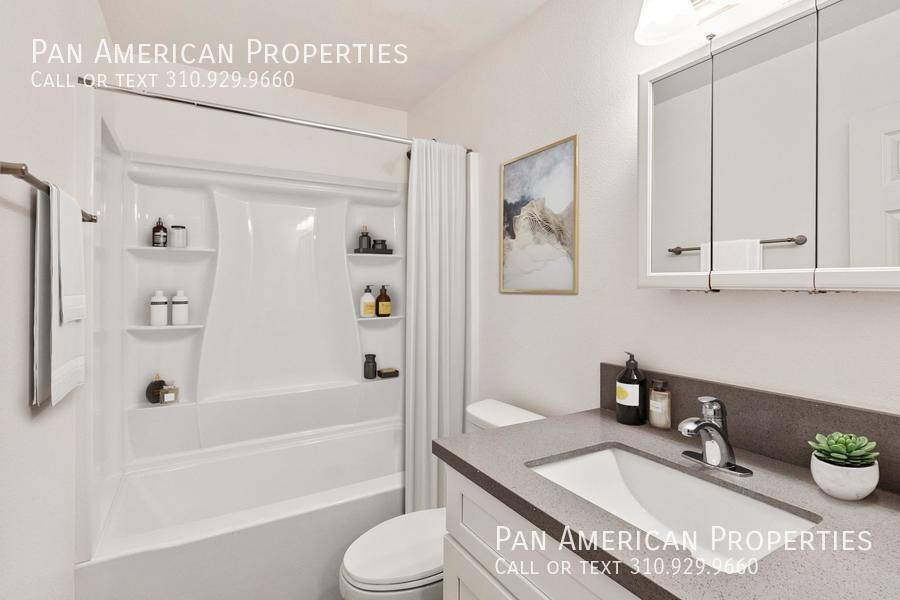 Apartment for rent at 1001-1 4 Las Lomas Rd #15, Duarte, CA 91010