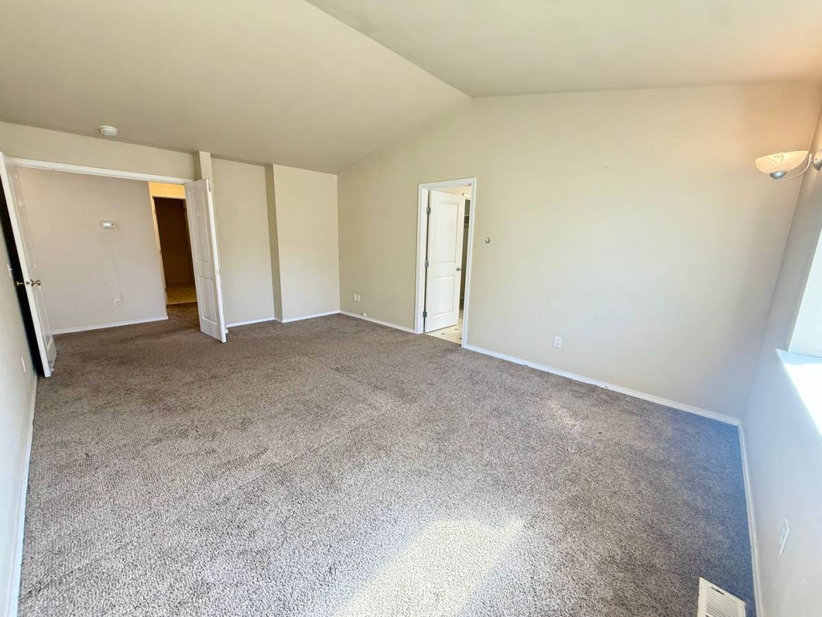 House for rent at 608 W 16th Ave, Ellensburg, WA 98926