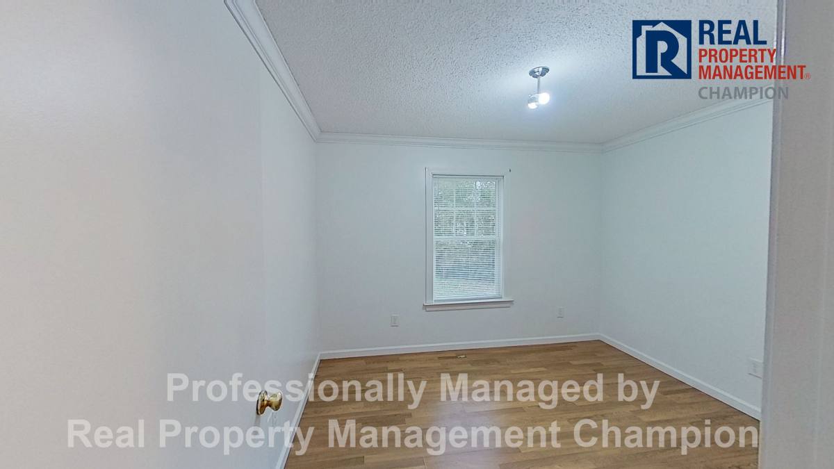 Apartment for rent at 625 Mohican Trail, Wilmington, NC 28409