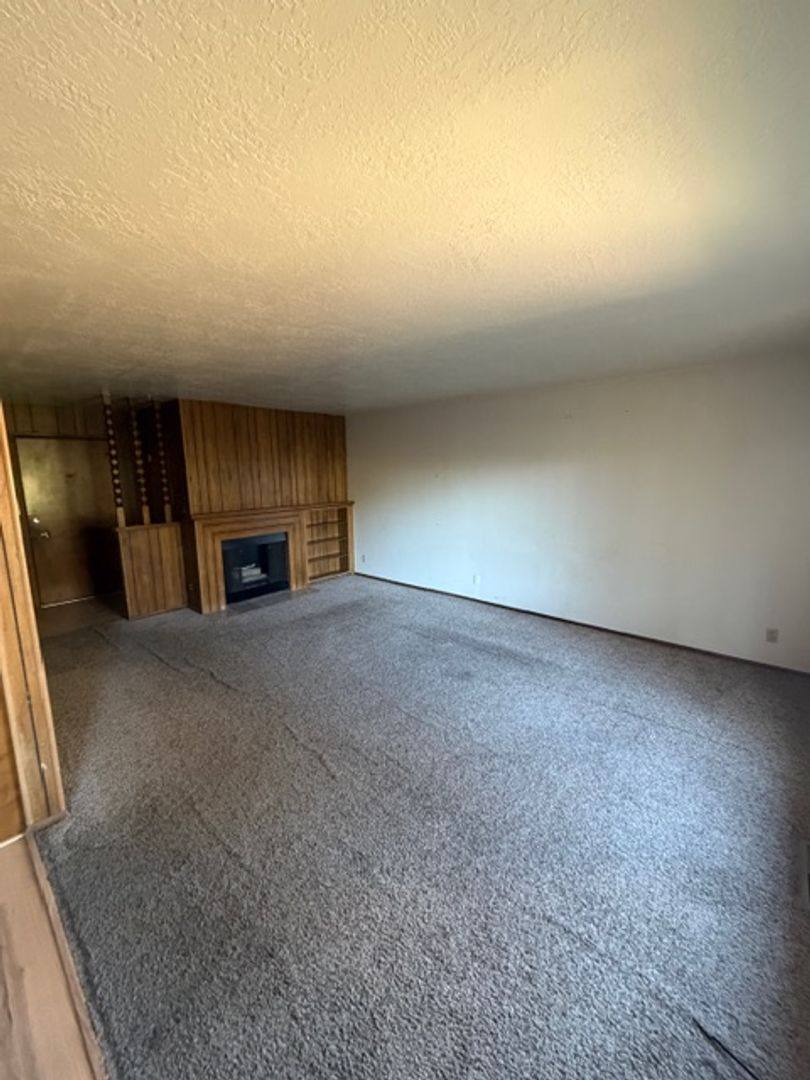 Townhouse for rent at 1197 10th Ave E, Twin Falls, ID 83301