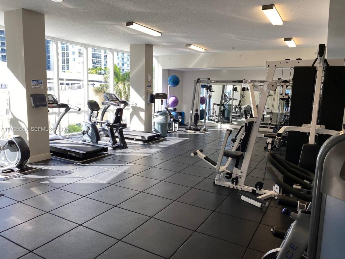 Apartment for rent at 601 NE 23rd St #706, Miami, FL 33137