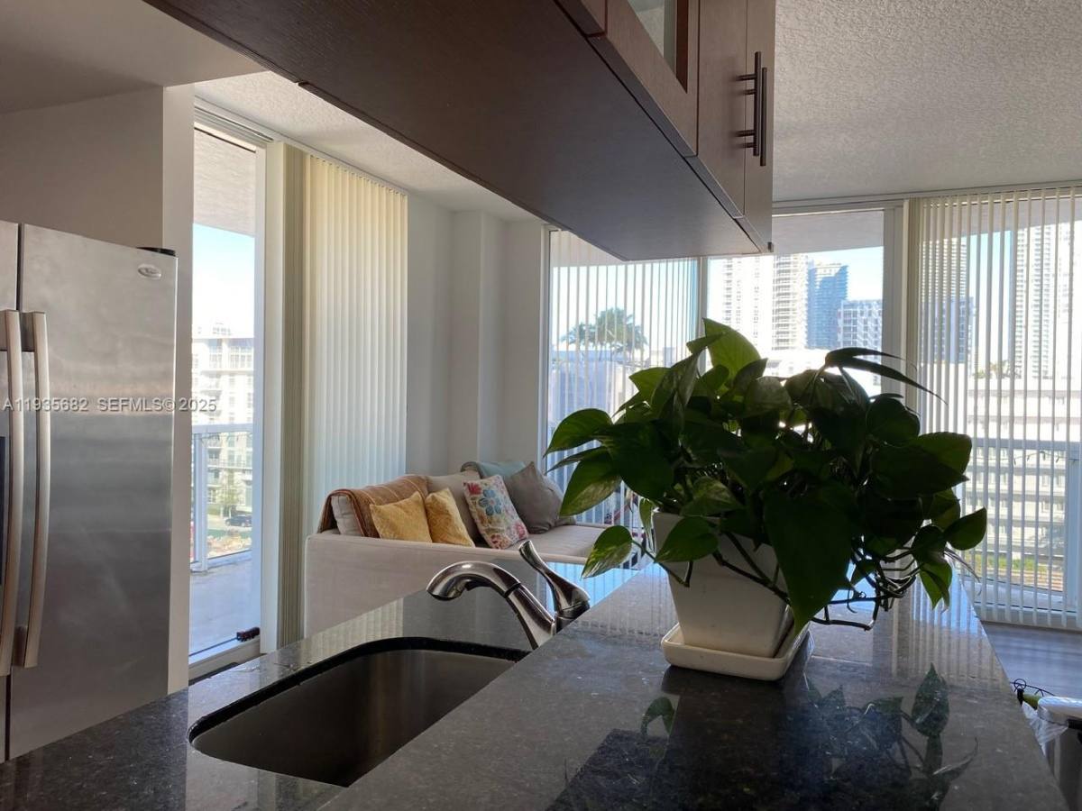 Apartment for rent at 601 NE 23rd St #706, Miami, FL 33137